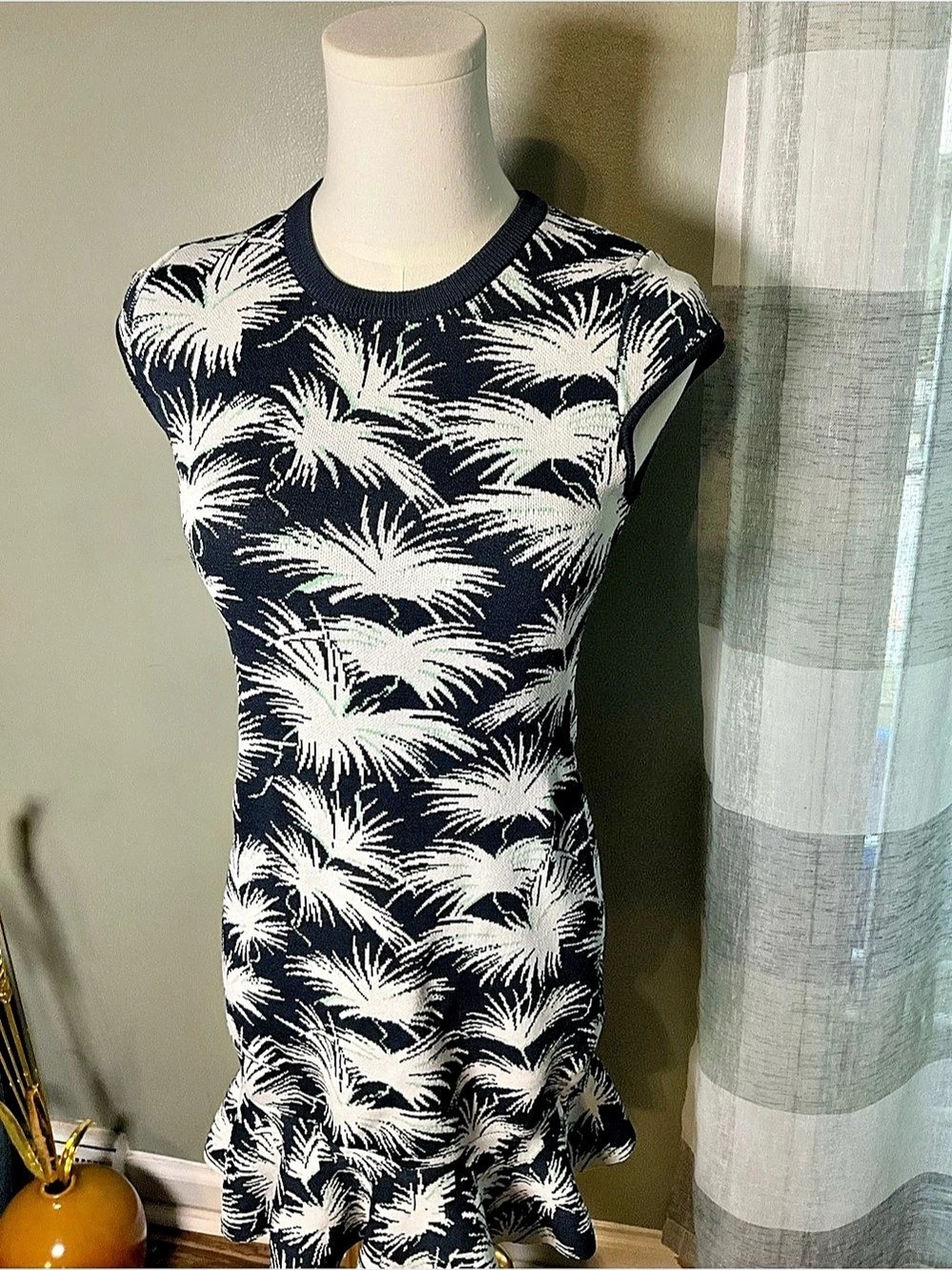 Rachel Roy Floral Mini Dress in Black & White Size Medium